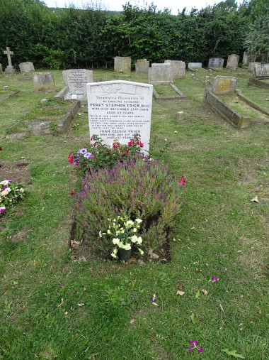 Frier grave