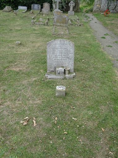 Tong grave